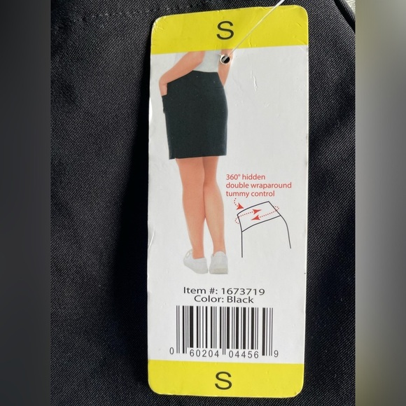 NWT S.C.& Co. 360 degree Tummy Control Skirt Skort, Black, Size Small - Picture 9 of 11